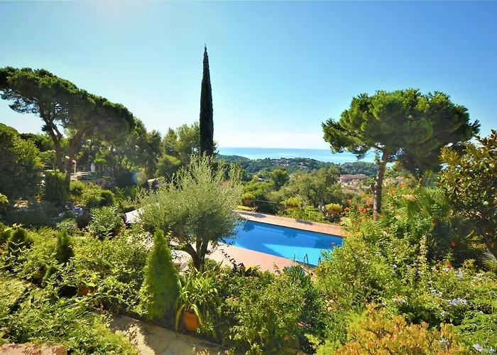 Flores 8 Personas Casa vacanze Lloret de Mar